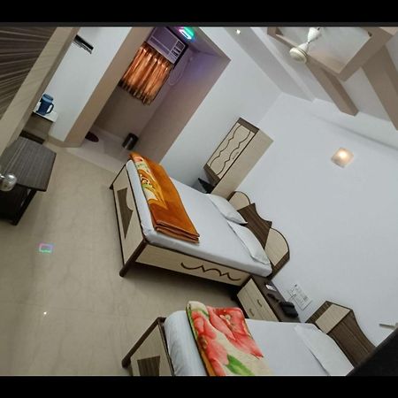 Hotel Broadway Colaba Mumbai Exterior foto