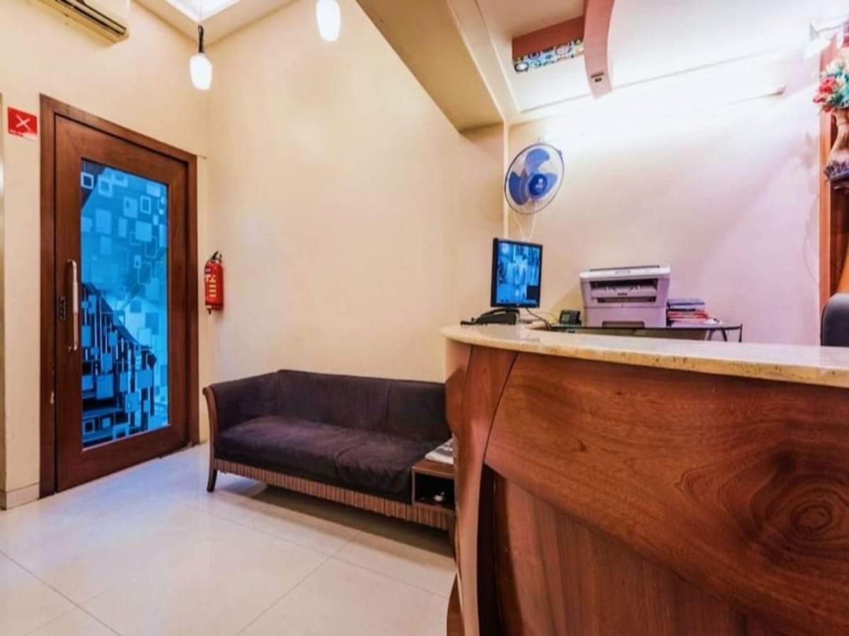 Hotel Broadway Colaba Mumbai Exterior foto