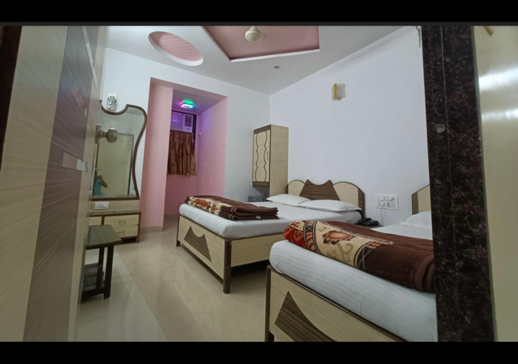 Hotel Broadway Colaba Mumbai Exterior foto